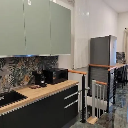 Corner House - Only Self Check In Homestay Sant'Ambrogio di Valpolicella